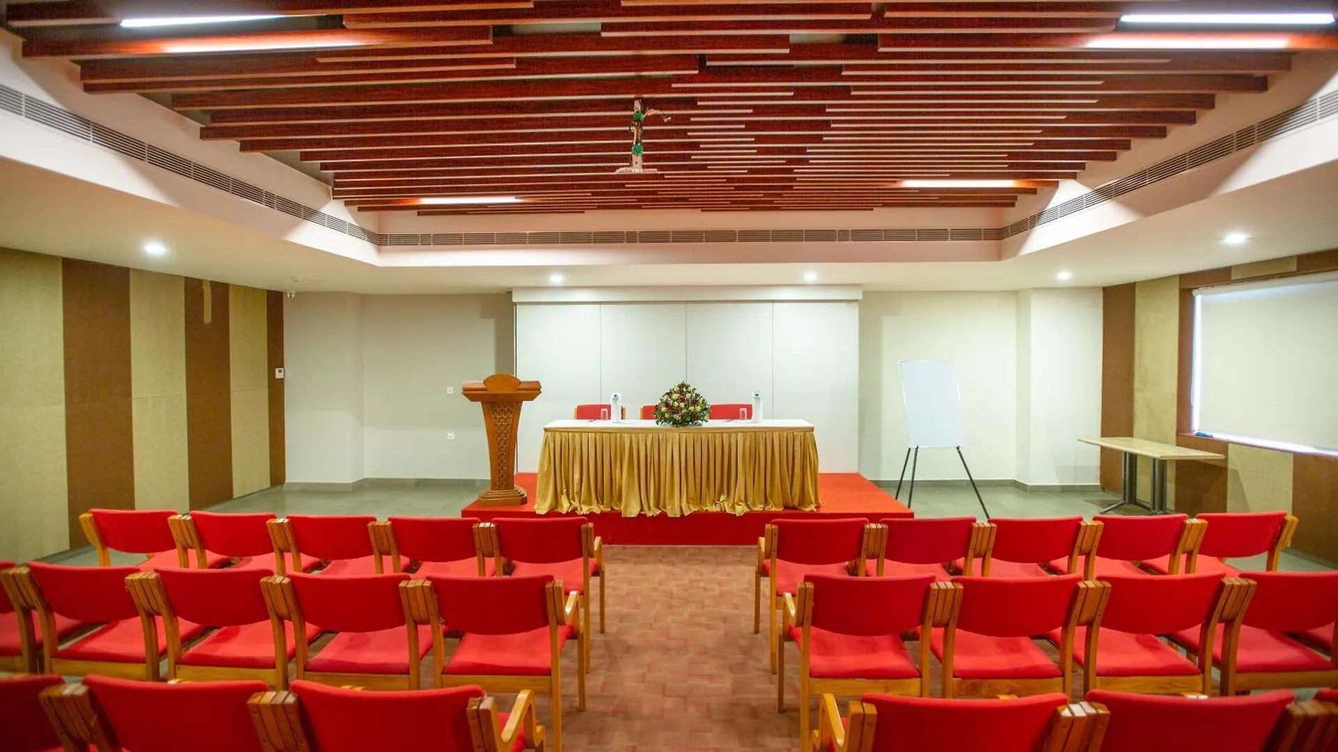 Raj Riveria Hotel Muvattupuzha