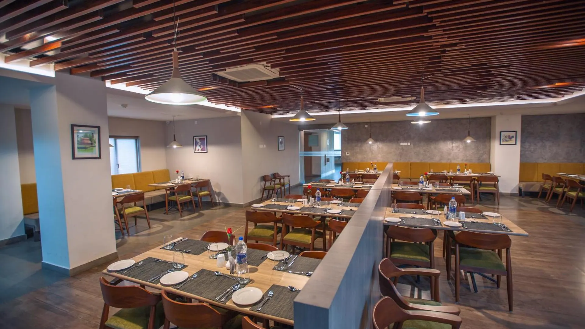 Raj Riveria Hotel Muvattupuzha