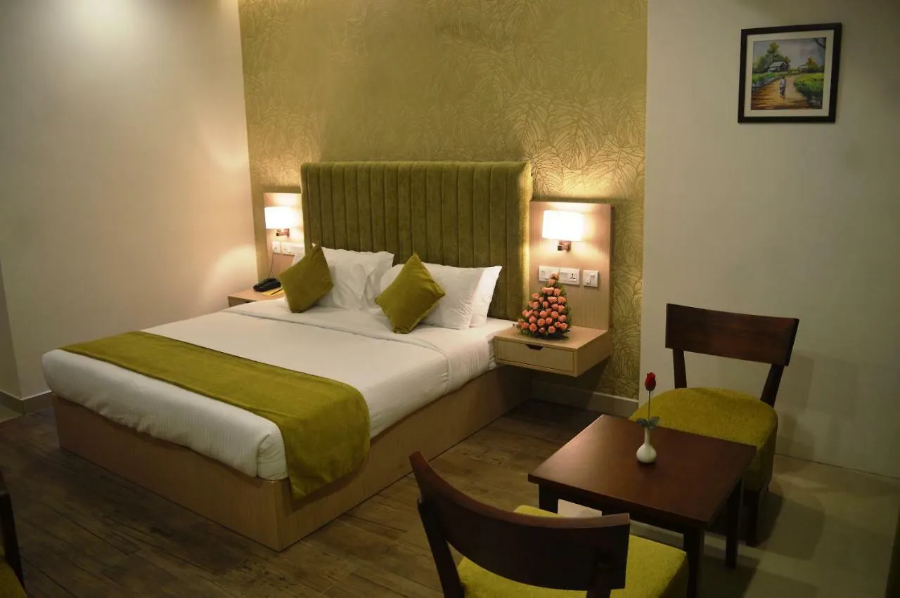 Raj Riveria Hotel Muvattupuzha