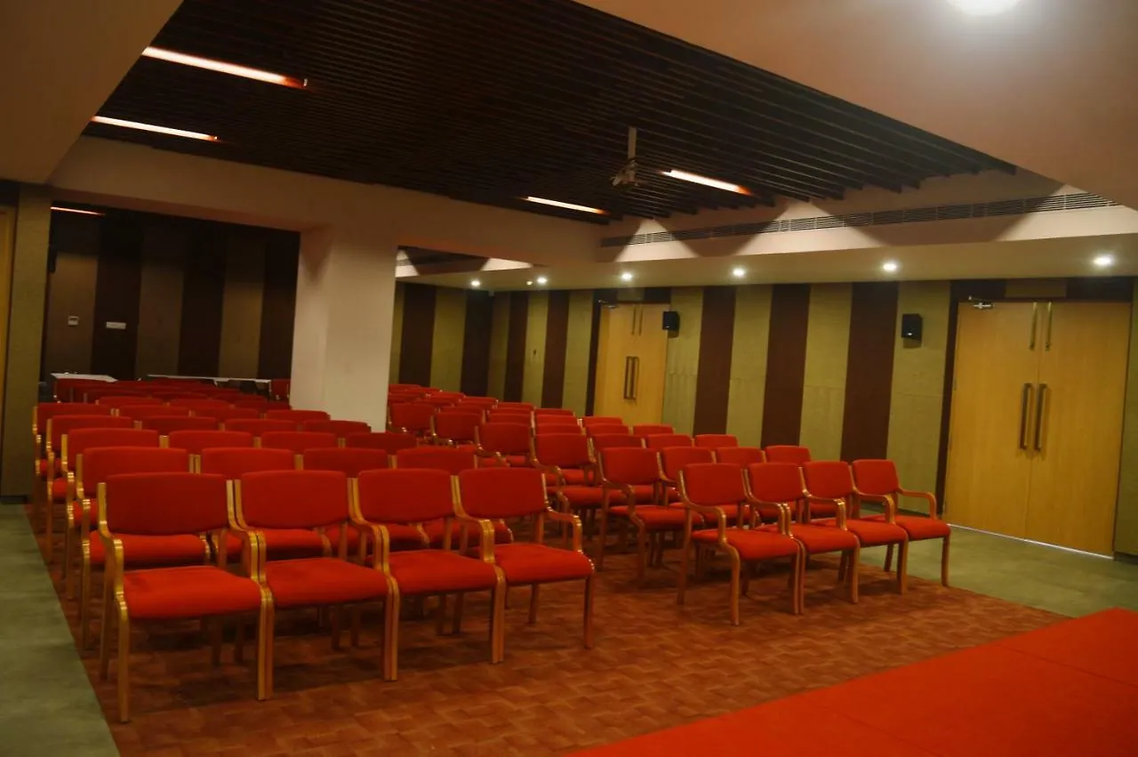 Raj Riveria Hotel Muvattupuzha